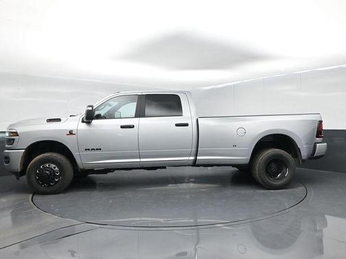 2026 RAM 3500 Big Horn Crew Cab 4x4 8' Box