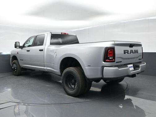 2026 RAM 3500 Big Horn Crew Cab 4x4 8' Box