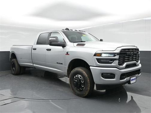 2026 RAM 3500 Big Horn Crew Cab 4x4 8' Box