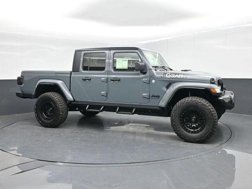 2026 Jeep Gladiator Willys 4x4