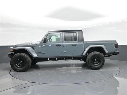 2026 Jeep Gladiator Willys 4x4