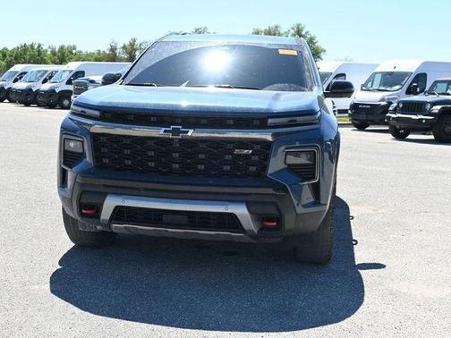 Lakeshore Blue Metallic 2024 Chevrolet Traverse AWD Z71