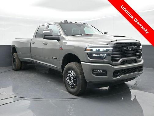 2026 RAM 3500 Laramie Crew Cab 4x4 8' Box