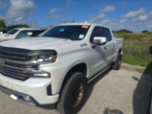 Iridescent Pearl Tricoat 2020 Chevrolet Silverado 1500 High Country