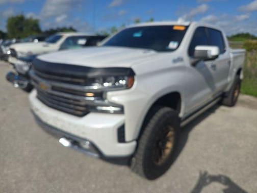 Iridescent Pearl Tricoat 2020 Chevrolet Silverado 1500 High Country