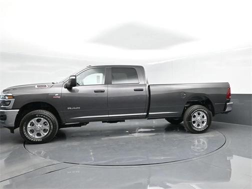 2025 RAM 2500 Big Horn Crew Cab 4x4 8' Box