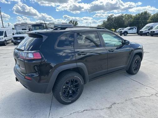 2022 Jeep Cherokee Trailhawk