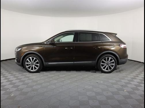 2019 Lincoln Nautilus Select