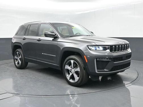baltic gray metallic clearcoat 2026 Jeep Grand Cherokee Limited
