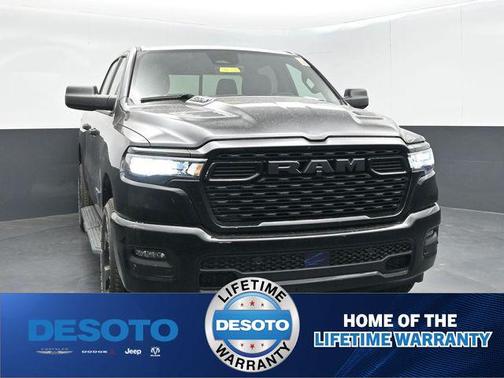 Diamond Black Crystal Pearlcoat 2026 RAM 1500 Express