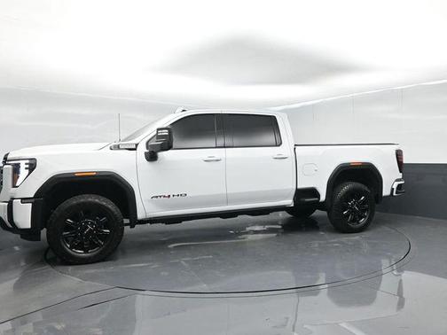 Summit White 2025 GMC Sierra 2500 AT4