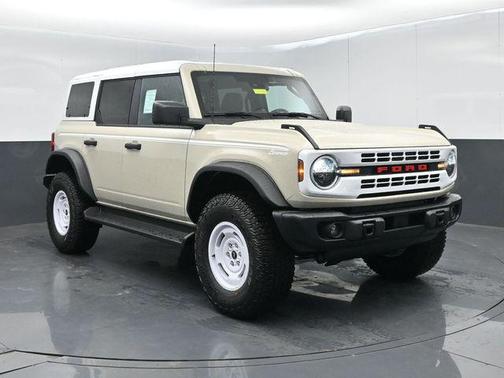 Desert Sand 2026 Ford Bronco Heritage Edition