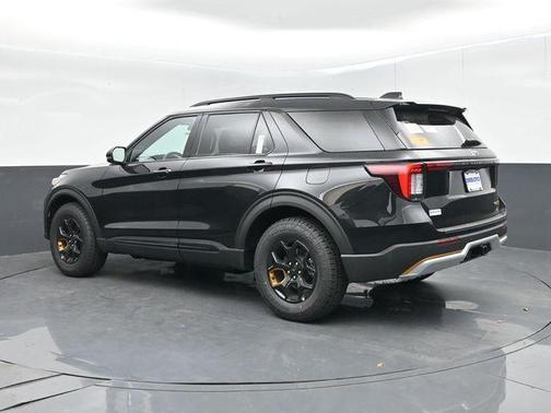 Agate Black Metallic 2026 Ford Explorer Tremor
