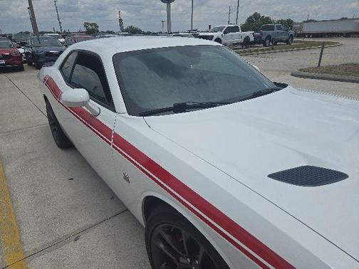 White Knuckle Clearcoat 2022 Dodge Challenger R/T Scat Pack