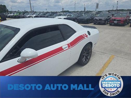 White Knuckle Clearcoat 2022 Dodge Challenger R/T Scat Pack
