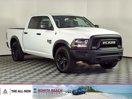 Bright White Clearcoat 2024 RAM 1500 Classic Warlock Crew Cab 4x2 5'7' Box