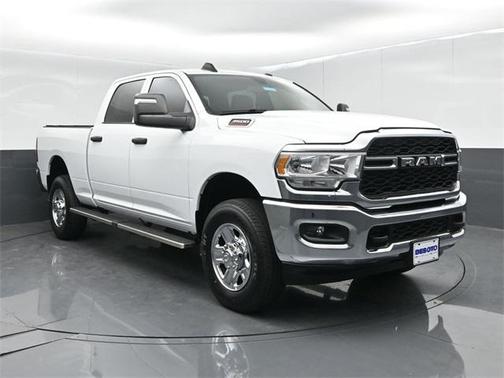 2023 RAM 3500 Tradesman Crew Cab 4x4 6'4' Box