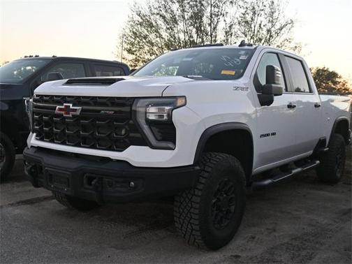 2024 Chevrolet Silverado 2500 4WD Crew Cab Standard Bed ZR2