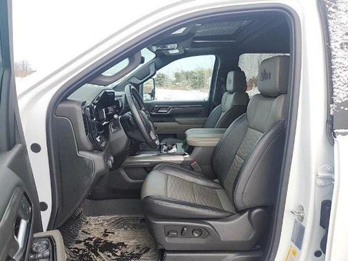 2024 Chevrolet Silverado 2500 4WD Crew Cab Standard Bed ZR2