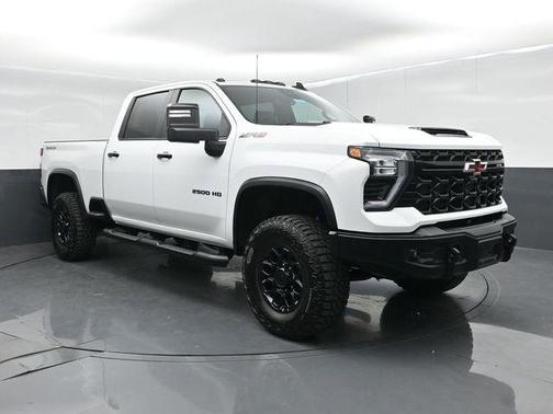 2024 Chevrolet Silverado 2500 4WD Crew Cab Standard Bed ZR2