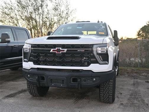 2024 Chevrolet Silverado 2500 4WD Crew Cab Standard Bed ZR2