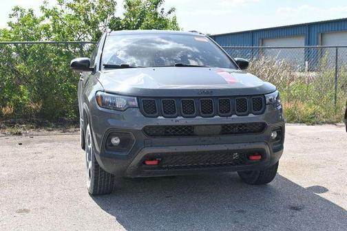 Sting-Gray Clearcoat 2023 Jeep Compass Trailhawk