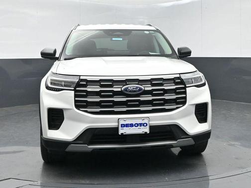 White Metallic 2025 Ford Explorer Active