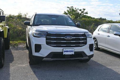 White Metallic 2025 Ford Explorer Active