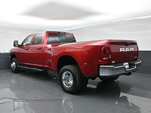 Molten Red Pearlcoat 2026 RAM 3500 Tradesman Crew Cab 4x4 8' Box
