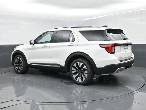 Star White Metallic Tri-Coat 2026 Ford Explorer Platinum
