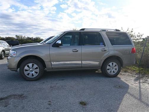 2014 Lincoln Navigator Base