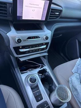 2021 Ford Explorer Base