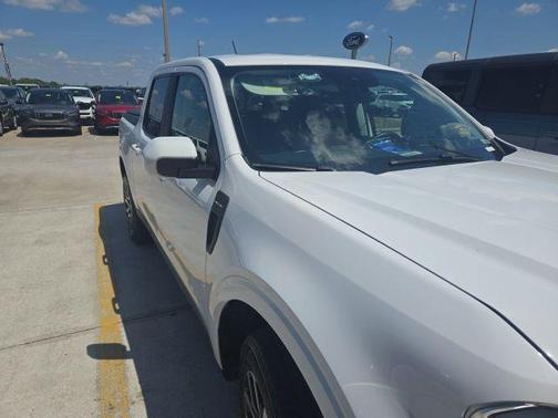 Oxford White 2023 Ford Maverick Lariat