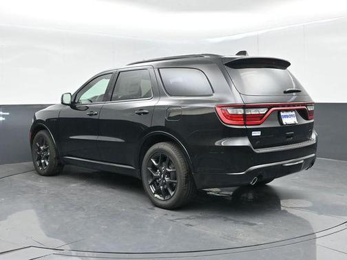 DB Black Crystal Clearcoat 2026 Dodge Durango GT Plus
