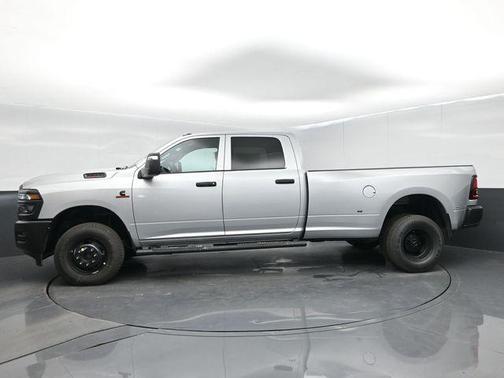 Silver Zynith 2026 RAM 3500 Tradesman Crew Cab 4x4 8' Box