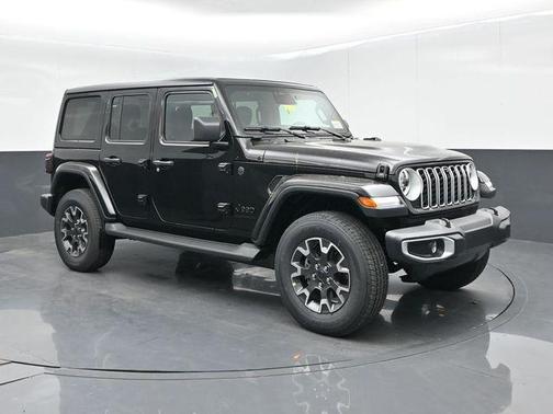 Black Clearcoat 2026 Jeep Wrangler 4-Door Sahara 4x4