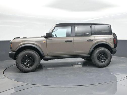 Marsh Gray 2026 Ford Bronco Badlands