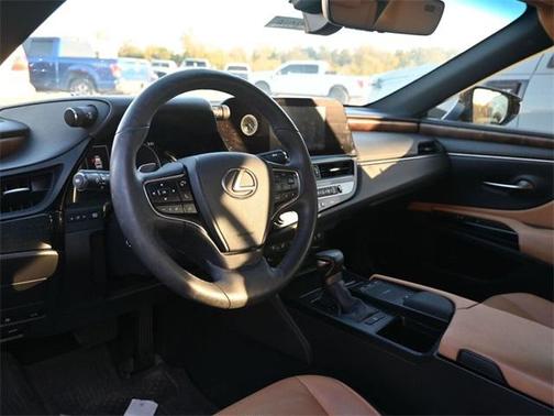 2022 Lexus ES 350 Base