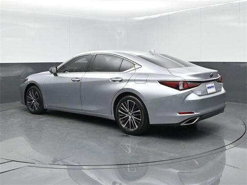 2022 Lexus ES 350 Base