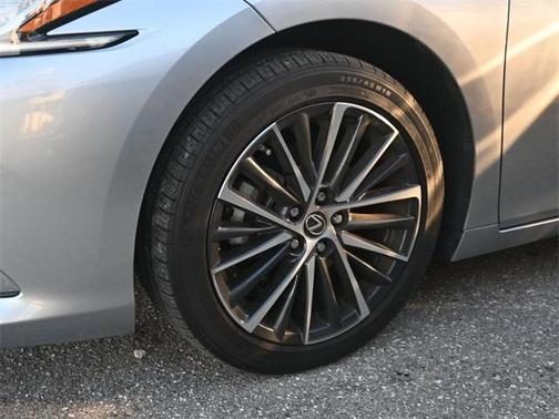 2022 Lexus ES 350 Base
