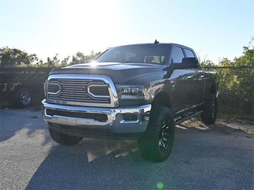 2017 RAM 2500 Lone Star Crew Cab 4x4 6'4' Box