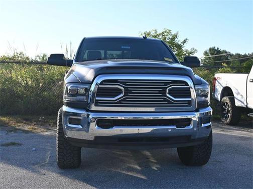 2017 RAM 2500 Lone Star Crew Cab 4x4 6'4' Box