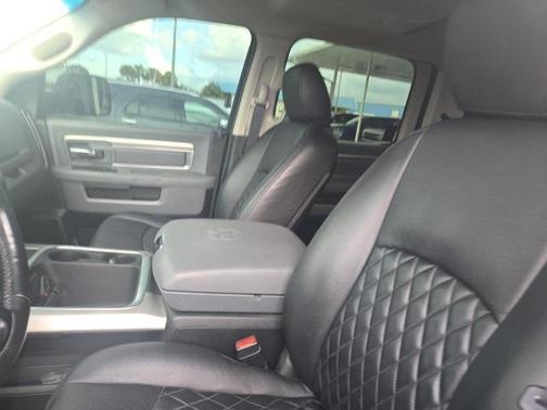 2017 RAM 2500 Lone Star Crew Cab 4x4 6'4' Box