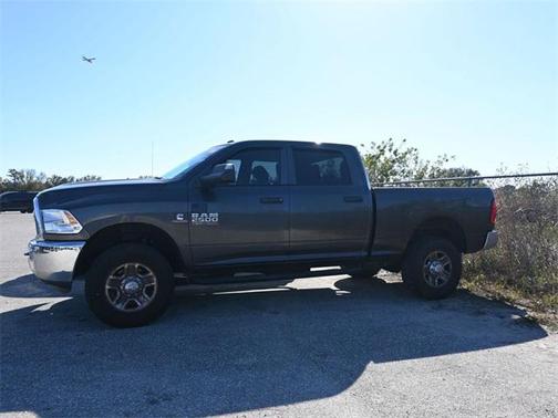 2018 RAM 2500 Tradesman Crew Cab 4x4 6'4' Box