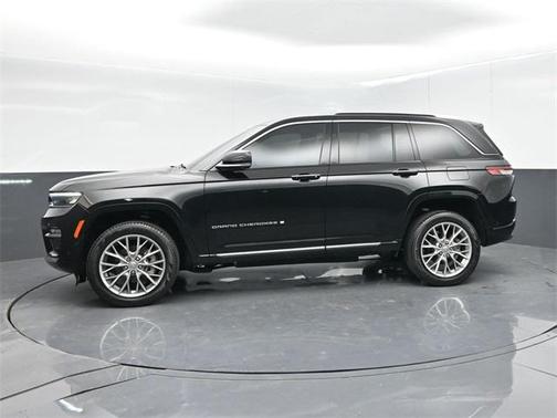 2023 Jeep Grand Cherokee Summit