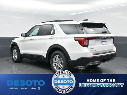 Star White Metallic Tri-Coat 2026 Ford Explorer Active