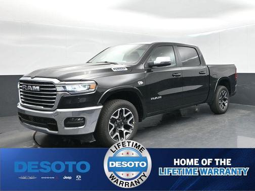 Diamond Black Crystal Pearlcoat 2026 RAM 1500 Laramie