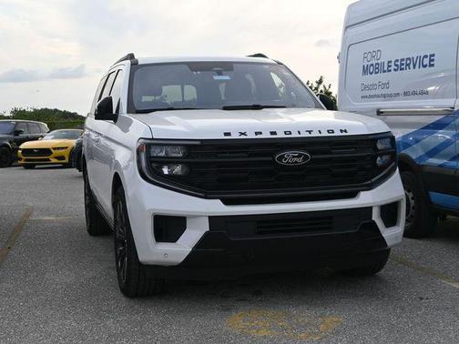 White Metallic 2025 Ford Expedition Platinum