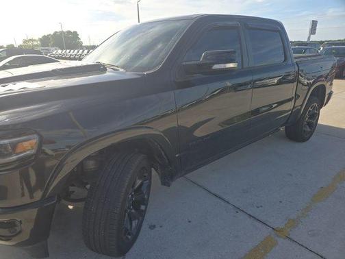Diamond Black Crystal Pearlcoat 2020 RAM 1500 Limited