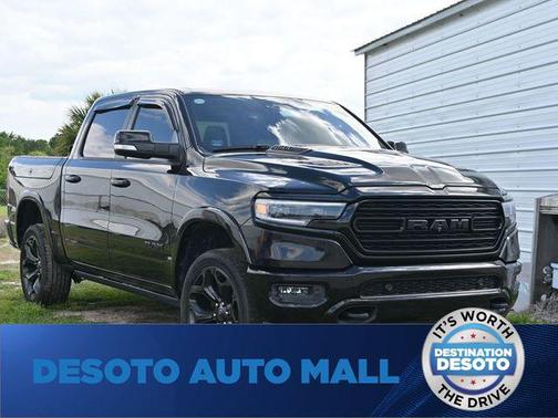 Diamond Black Crystal Pearlcoat 2020 RAM 1500 Limited